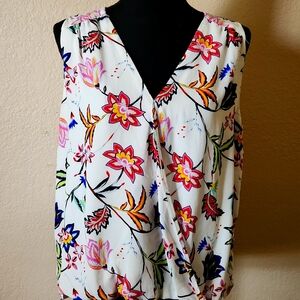 Finn & Grace Women's Blouse Size Medium White multi colored